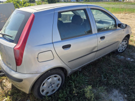 Dezmembrez Fiat Punto