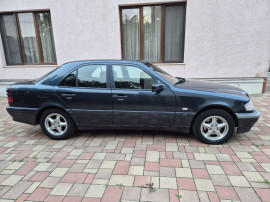 Mercedes-Benz C 200 CDI – 2000 – 2.2 Diesel – Manuală