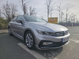 VW Passat Comfortline 2.0 TDI DSG-150CP - R-Line+LED Matrix - 78.500km