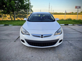 Opel Astra J GTC 1686