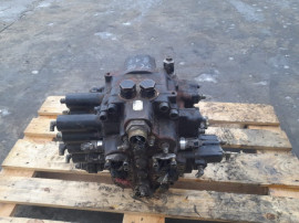 Distribuitor hidraulic CO170-55906 pentru excavator pe senile JCB 210