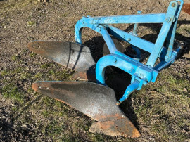 Plug pentru tractor