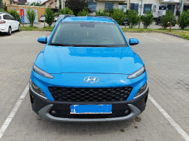 Hyundai KONA Highway