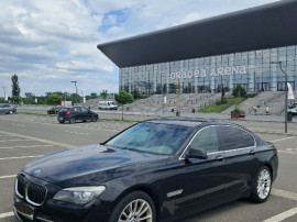 BMW 740 XDrive 2013