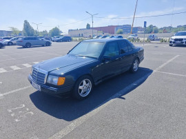 Mercedes Benz w124 200d