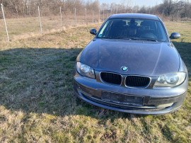 Bmw seria 1,2.0 benzina carte service 229 000 km