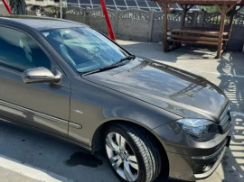 Mercedes clc 1.6 blue eficiency