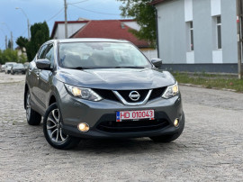 Nissan Qashqai 2WD*benzina*af.2018 luna 02*navigatie*factura+fiscal si nr.rosii