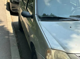 Dacia Logan auto