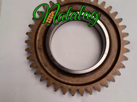 Pinion cositoare KUHN