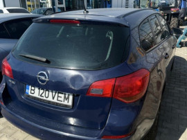 Opel Astra J Sports Tourer Diesel CDTI &ndash; 263.000 km &ndash; Break
