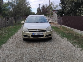 Opel Astra H benzina