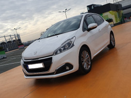 Peugeot 208 Unic Proprietar 78000 Km Ca Nou