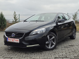 Volvo V40 2.0 D2 Summum 2015 Led Navi Keyless Rate avans 0