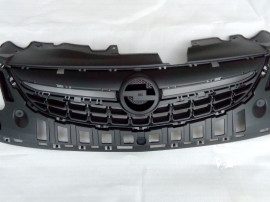 Grila radiator Opel Corsa D facelift