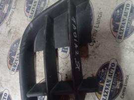 Grila proiector stanga Skoda Fabia 2 2008