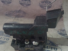 Broasca stanga spate Dacia Duster 2013
