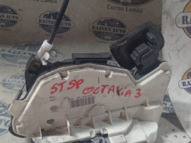 Broasca stanga spate Skoda Octavia 3