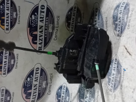 Broasca dreapta fata Nissan Qashqai 2011