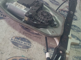 Macara geam dreapta spate Volkswagen Golf 5 2008