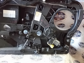 Macara geam dreapta fata Ford Fiesta 2015