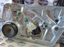 Macara geam dreapta fata Volkswagen Tiguan 2013