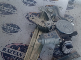 Macara geam stanga spate Nissan Juke 2011