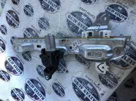 Macara geam stanga spate Nissan Qashqai 2016