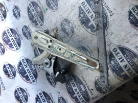 Macara geam stanga fata Nissan Juke 2011