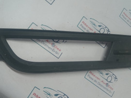 Grila proiector stanga Volkswagen Passat B8 2016
