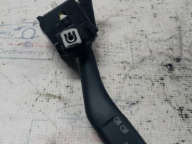 Maneta semnalizare Volkswagen Golf 5 2010