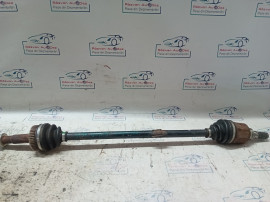 Planetara stanga spate Nissan Qashqai 2012