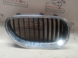 Grila centrala dreapta BMW E60 2007