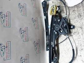 Macara geam stanga fata Opel Astra k Break Benzina 2018