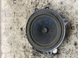 Boxa stanga spate Dacia Duster 2014