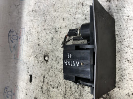 Priza bricheta auxiliara Opel Astra H 2012