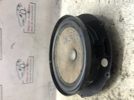 Boxa stanga fata Volkswagen Golf 5 Plus 2010