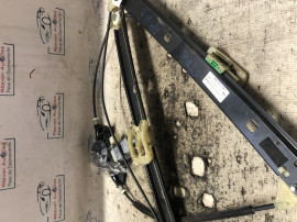 Macara geam stanga fata Audi A4 B9 Berlina 2016