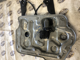 Macara geam stanga spate Nissan Qashqai 2012