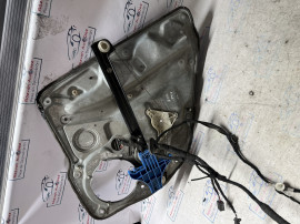 Macara geam stanga spate Volkswagen Bora 2001