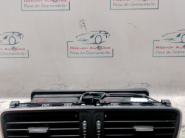 Grila ventilatie centrala Volkswagen Passat B7 2011