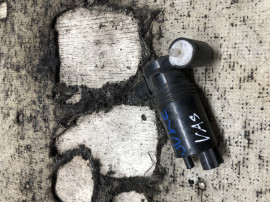 Pompa spalator vas faruri Nissan Juke 2011