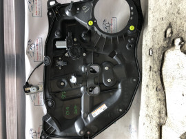 Macara geam stanga fata Mazda CX-3 2017