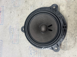 Boxa stanga fata Dacia Duster 2019