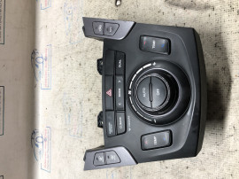 Consola centrala Hyundai Santa Fe 2.2 Motorina 2016