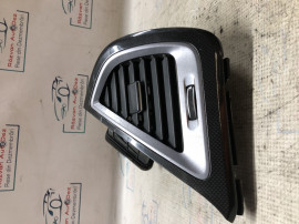 Grila ventilatie stanga Hyundai Santa Fe 2.2 Motorina 2016