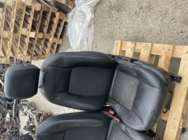 Scaun fata stanga Land Rover Discovery 2.0 Motorina 2017