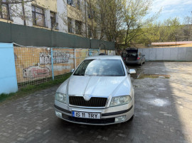 Skoda octavia 1.9tdi an 2007 2200e