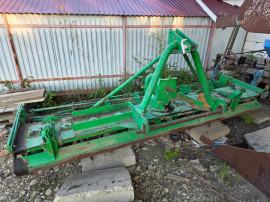 Freză rotativă agricolă, tractată de tractor, stare bună