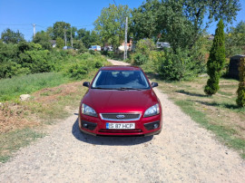 Ford focus 1.6i an 2007 2200e